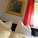 汽车旅馆 佩利坎汽车旅馆 2*