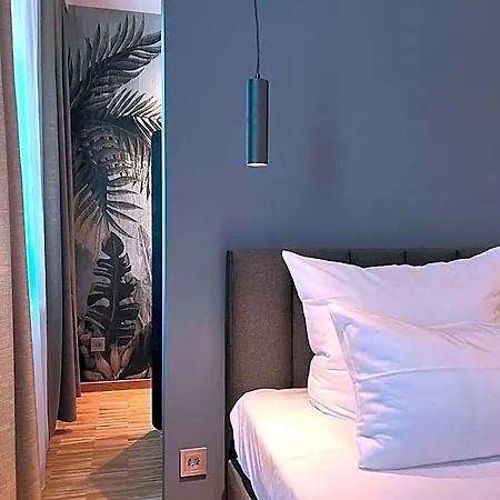 Nights 汽车旅馆 代特尔巴赫